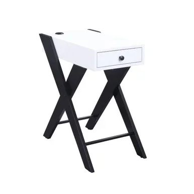 Fierce Accent Table W/USB / 97738