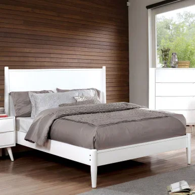 LENNART II E.King Bed, White / CM7386WH-EK-BED