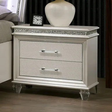MADDIE Nightstand, Pearl White / CM7899N