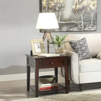 Malachi End Table / 80255