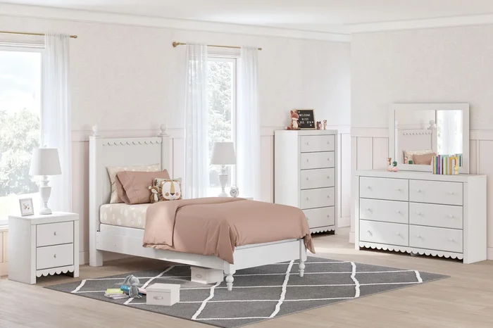 Mollviney – Panel Bedroom Set