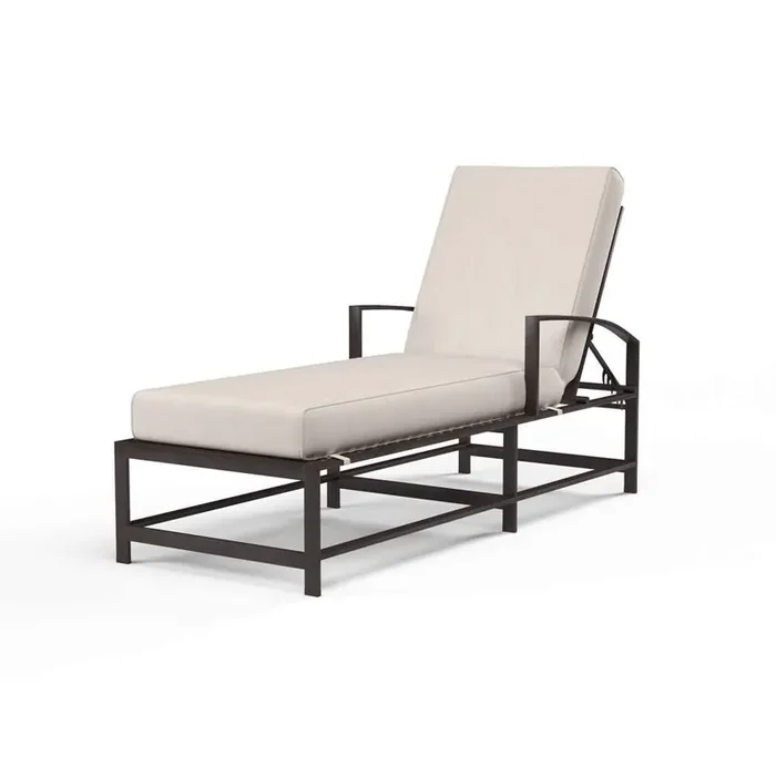 Sunset West – La Jolla Chaise in Canvas Natural w/ Self Welt – SW401-9-5404
