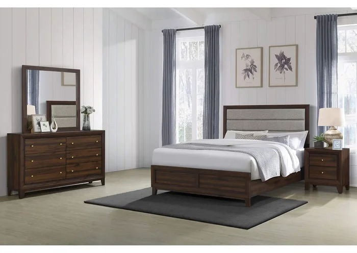 Welsley 4-piece Queen Bedroom Set Walnut